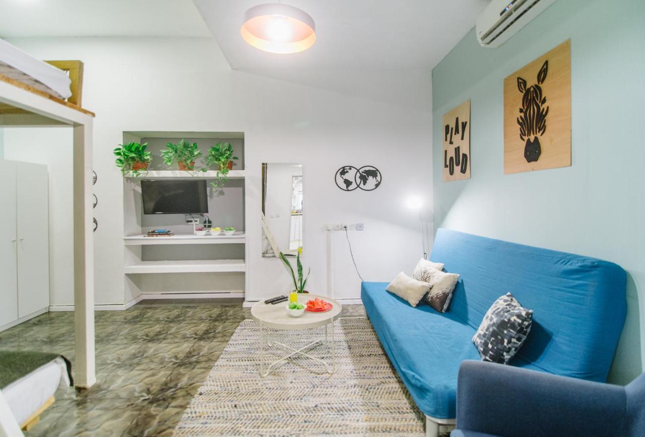 Studios By The Beach Tel Aviv Exterior photo